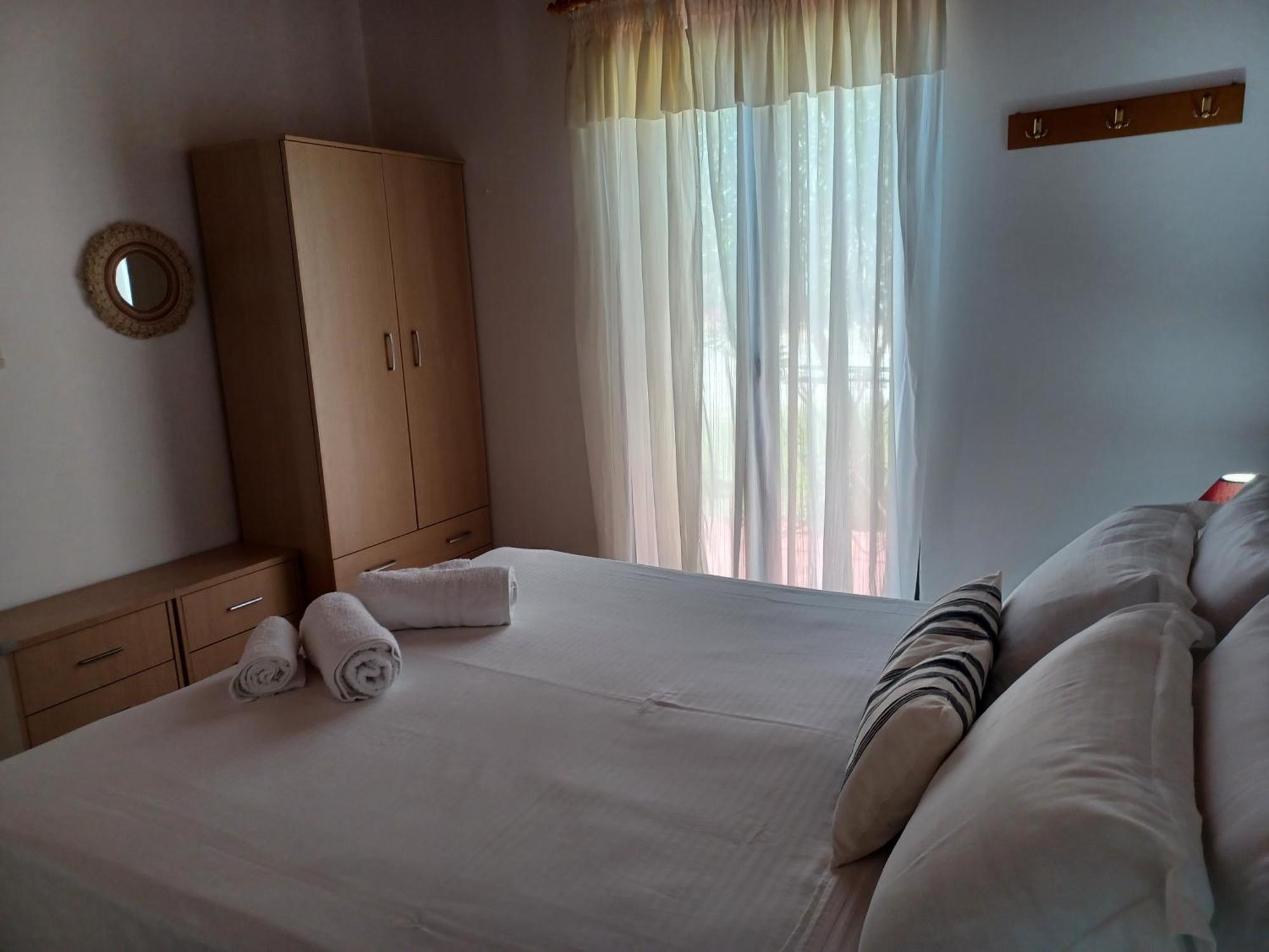 Nerissa Bungalow 2, Two Bedroom House With Sea View Spartia  Luaran gambar